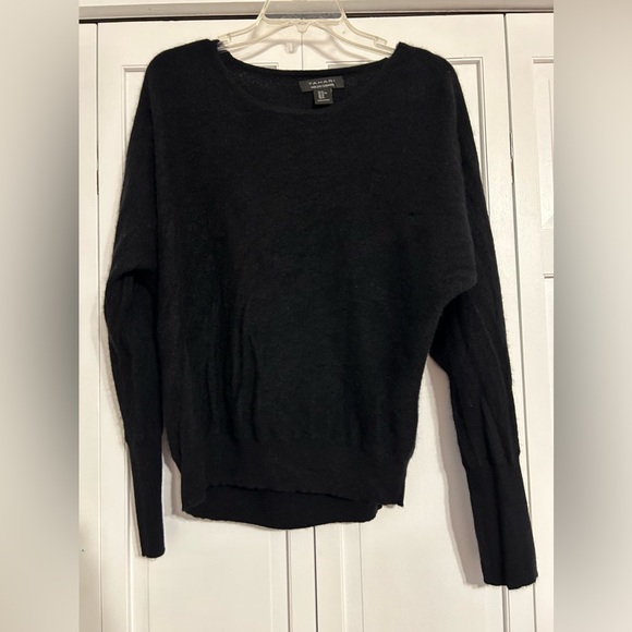 Tahari Sweaters - Tahari 100% 2-ply Cashmere Crew Neck Relaxed Black Sweater Size XL